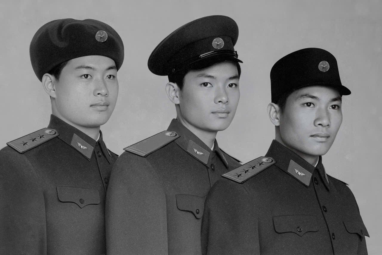 អ្នកបើកយន្តហោះ ace1.jpg