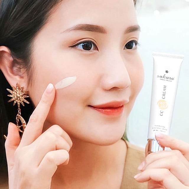 Top 3 kem chống nắng nâng tone trắng hồng phát sáng, filter còn thấy vô dụng- Ảnh 4.