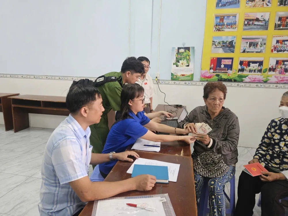 Chi tiền 2.jpg
