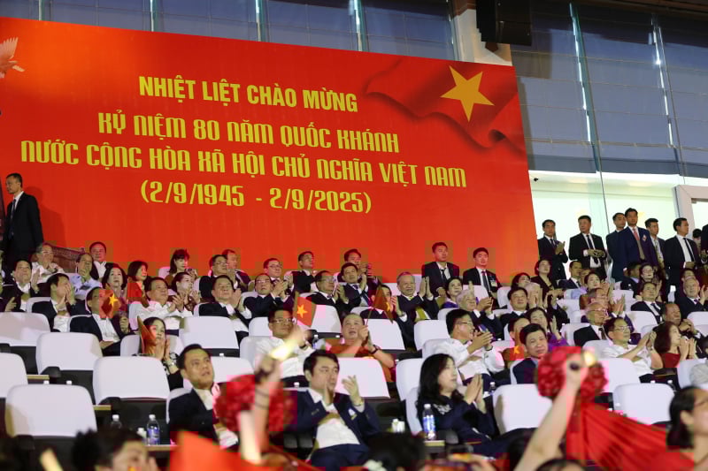 Bản hùng ca về tinh thần Cách mạng tháng Tám bất diệt, niềm tin về tương lai rạng ngời của dân tộc  -0