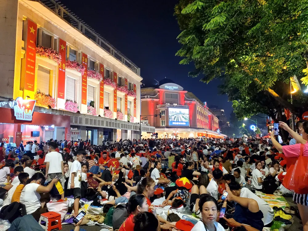 Bờ Hồ.jpg
