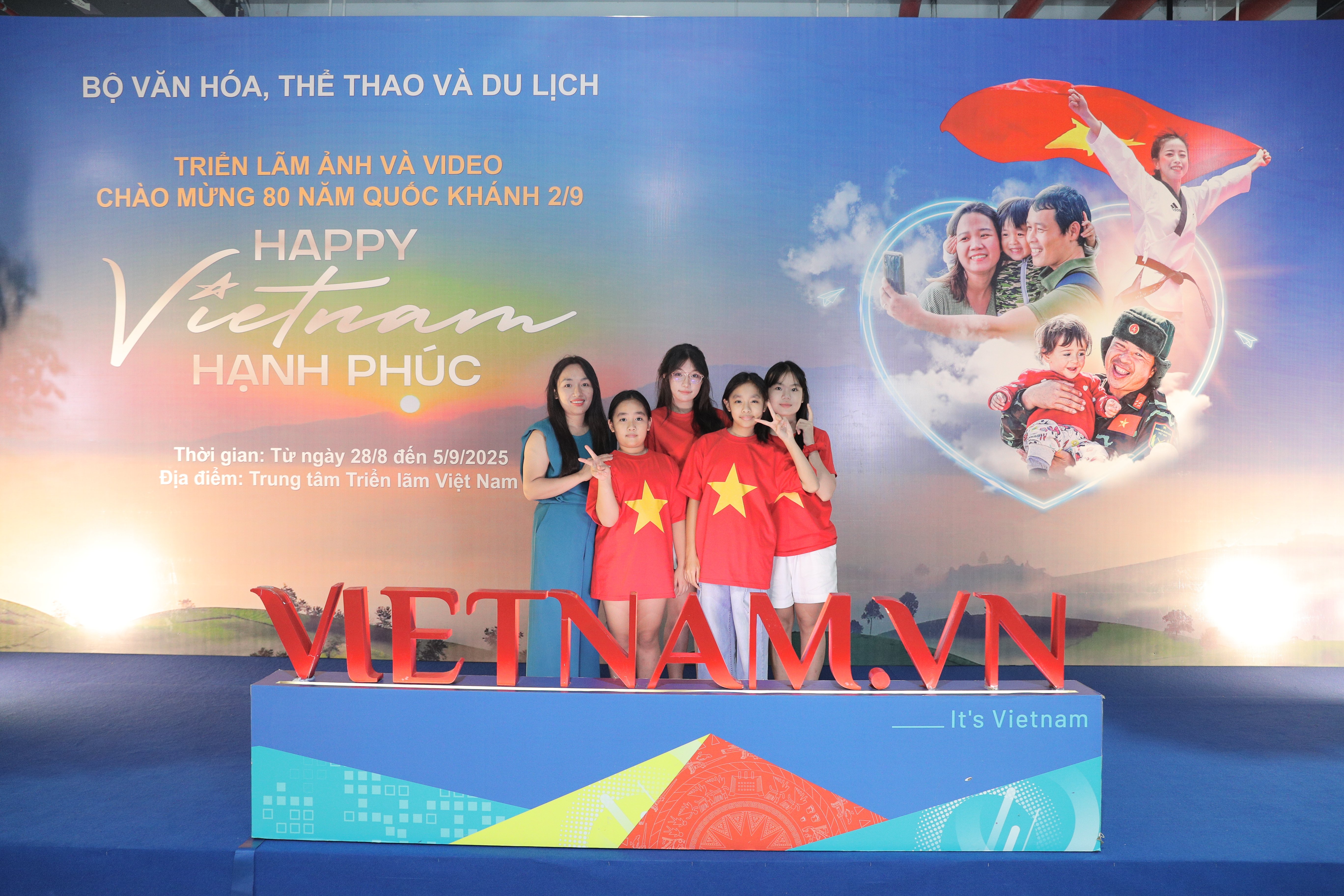 TRB_3837.JPG