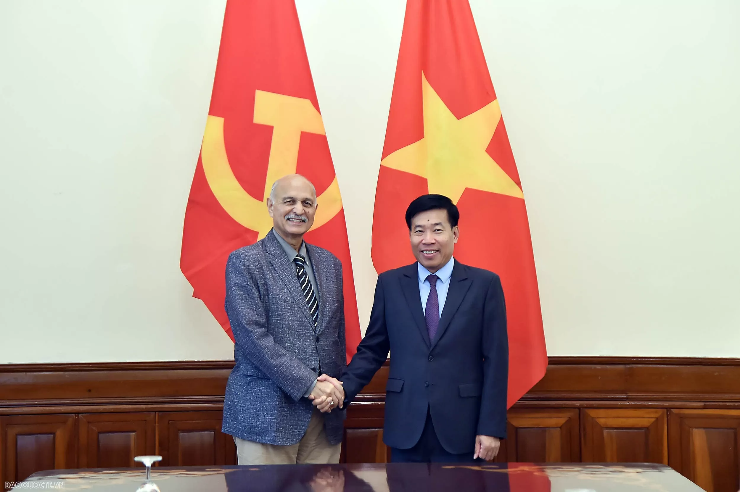 Thứ trưởng Nguyễn Mạnh Cường tiếp Ban Lãnh đạo Hội nghị quốc tế các đảng chính trị châu Á