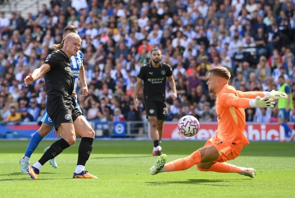 Erling Haaland phá kỷ lục ở Premier League trong ngày Man City thua trận - 1