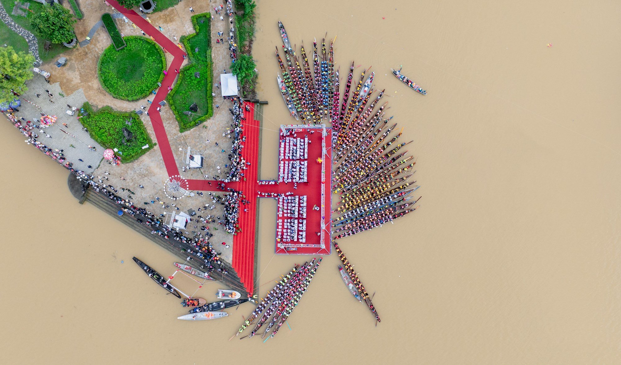 将軍の故郷での独立記念日祭の印象 - 写真1