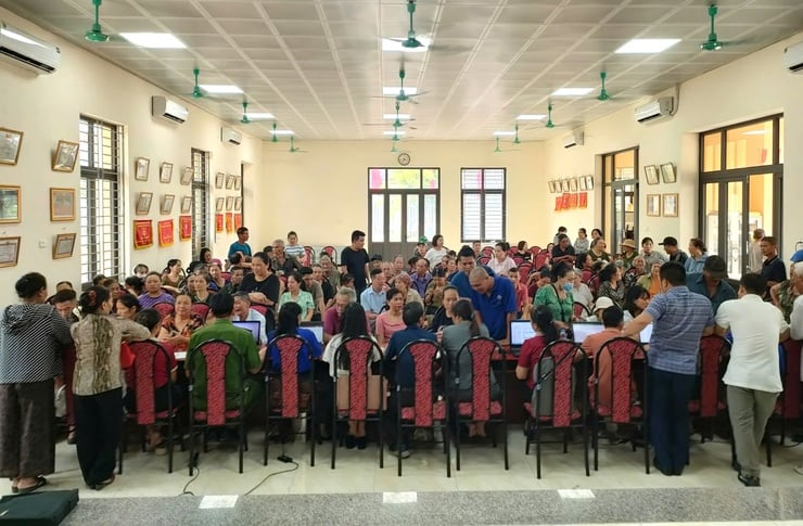 Xã Thanh Trì, Thuận An và phường Bạch Mai: Tích cực hỗ trợ người dân nhận quà Tết Độc lập 2/9- Ảnh 3.