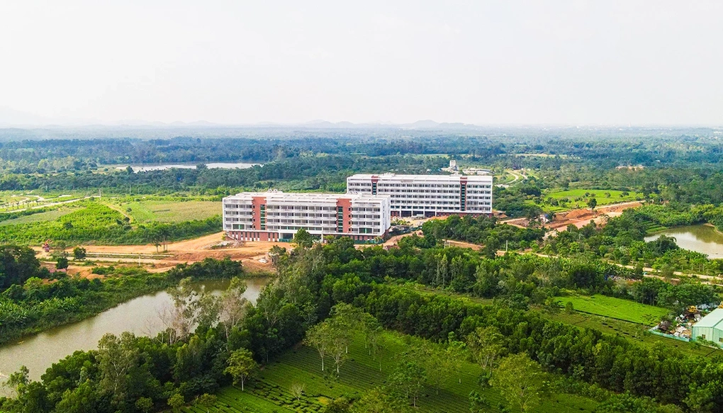 Từ hôm nay, hai Đại học Quốc gia chính thức do Bộ Giáo dục quản lý - 1