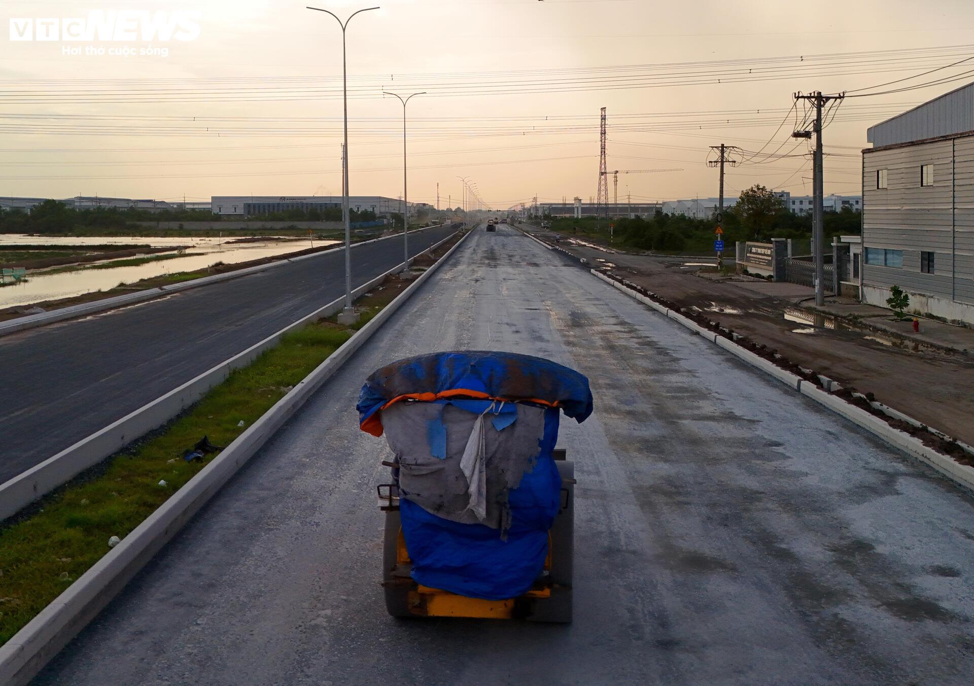 Cận cảnh đường nghìn tỷ kết nối giao thông Tây Ninh với TP.HCM - 7