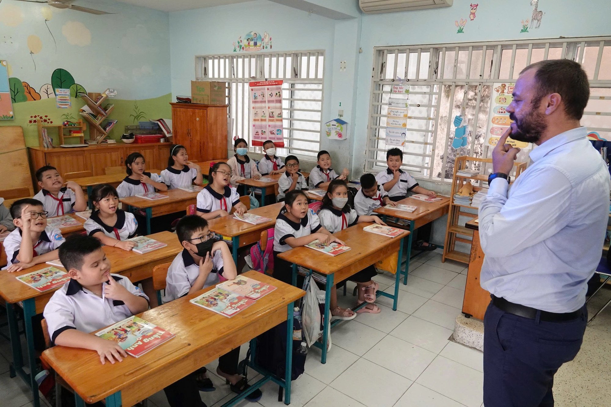 TP . HCM hướng tới tiếng Anh ngôn ngữ thứ 2 trong trường học trước năm 2030 - Ảnh 1.
