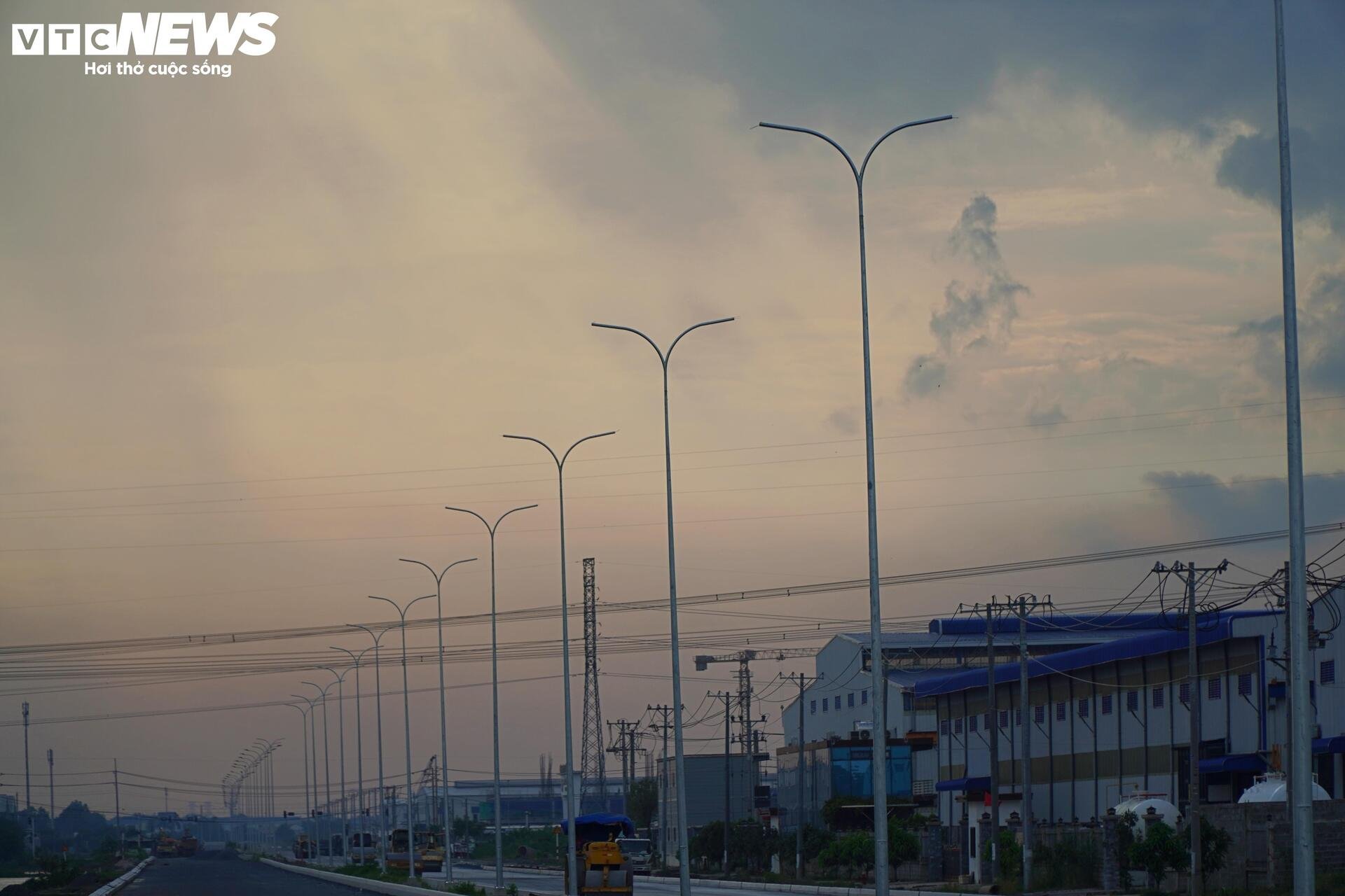 Cận cảnh đường nghìn tỷ kết nối giao thông Tây Ninh với TP.HCM - 8