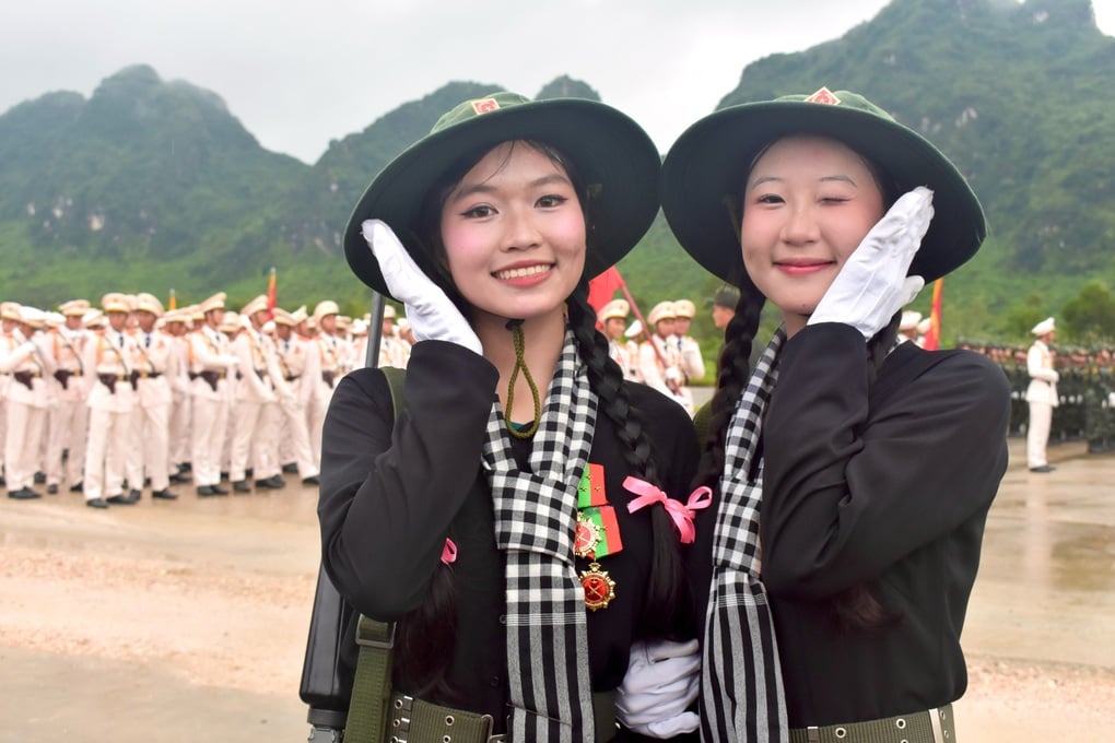 Nữ sinh TPHCM tham gia diễu binh ngày Quốc khánh: Cơ hội chỉ đến một lần - 2