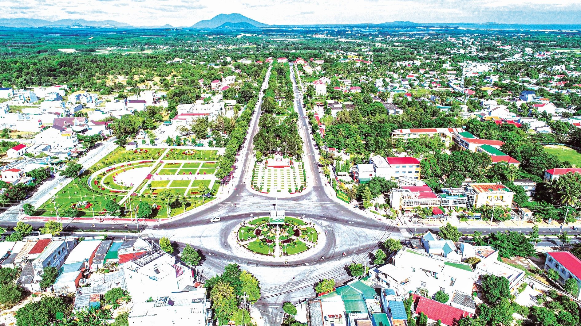 c-lan-administrative-center-.jpg