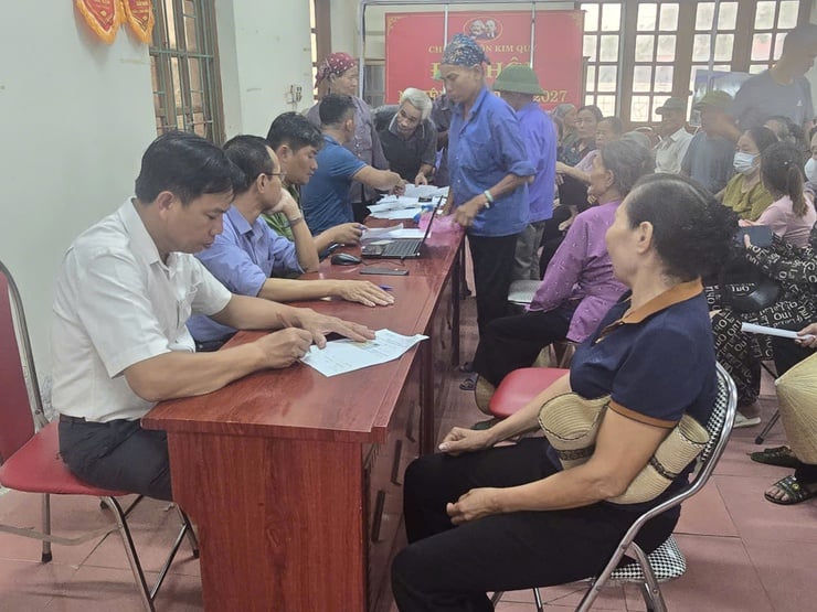 Xã Đại Xuyên tích cực chi trả quà cho người dân dịp 2/9- Ảnh 4.