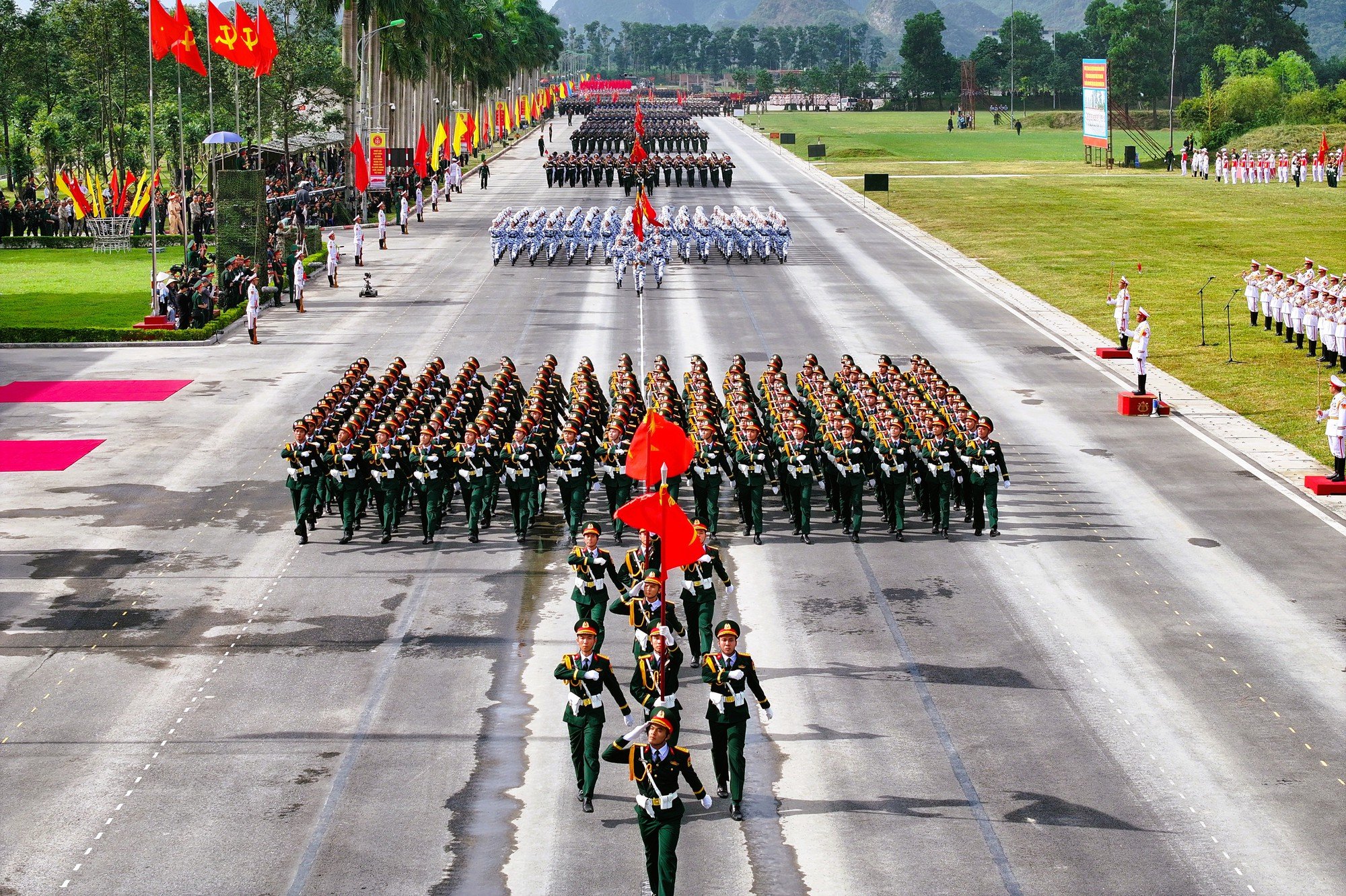 Hùng tráng những đoàn quân quyết thắng- Ảnh 15.