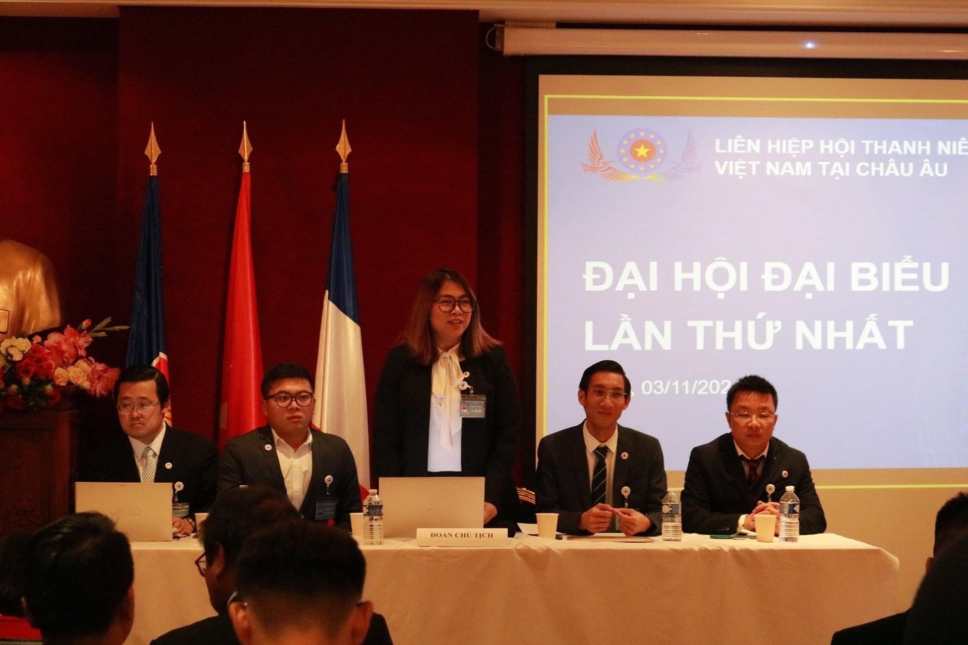 Thành tựu xuất sắc của các anh tài trong khối trí thức trẻ diễu hành A80 - 24