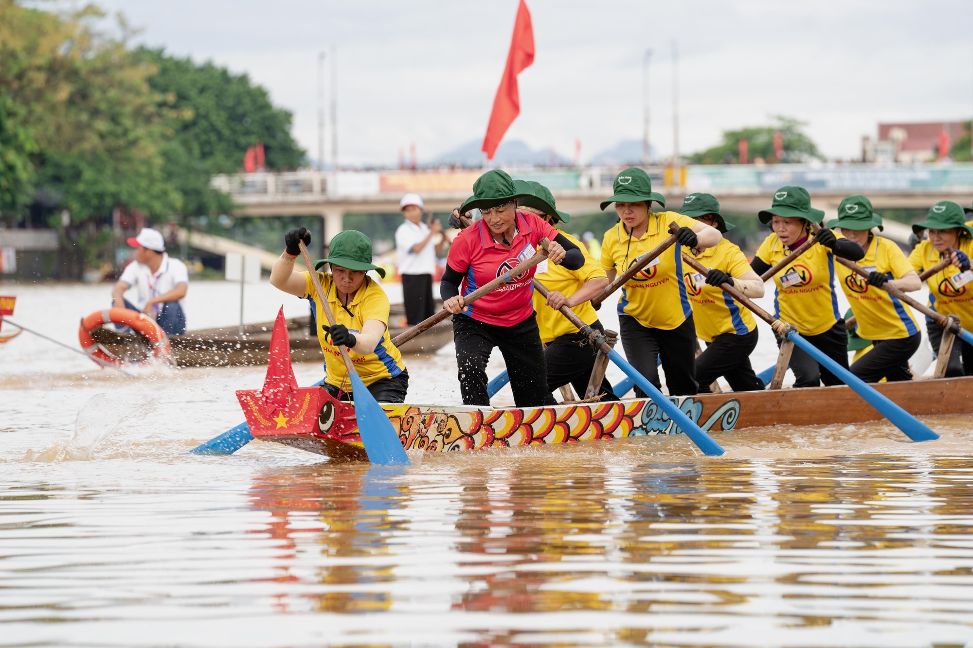 将軍の故郷での独立記念日祭の印象 - 写真5