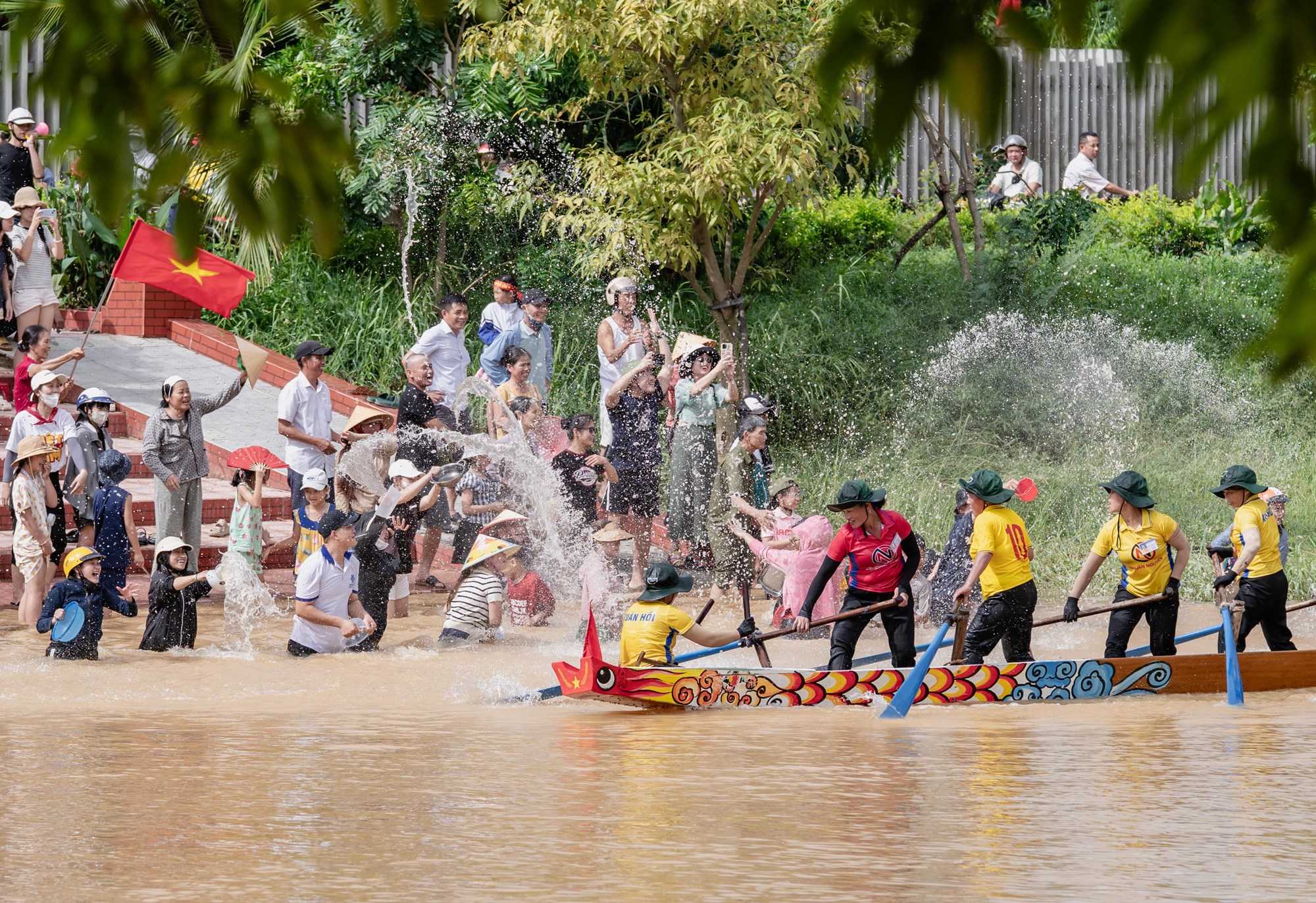将軍の故郷での独立記念日祭の印象 - 写真15