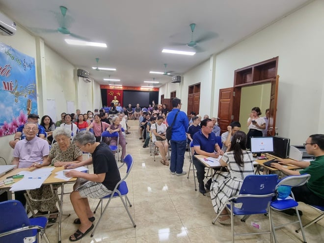 Xã Thanh Trì, Thuận An và phường Bạch Mai: Tích cực hỗ trợ người dân nhận quà Tết Độc lập 2/9- Ảnh 7.