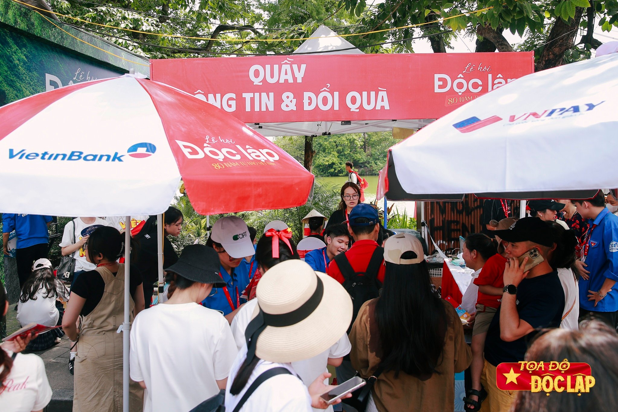 Le hoi Doc Lap anh 3