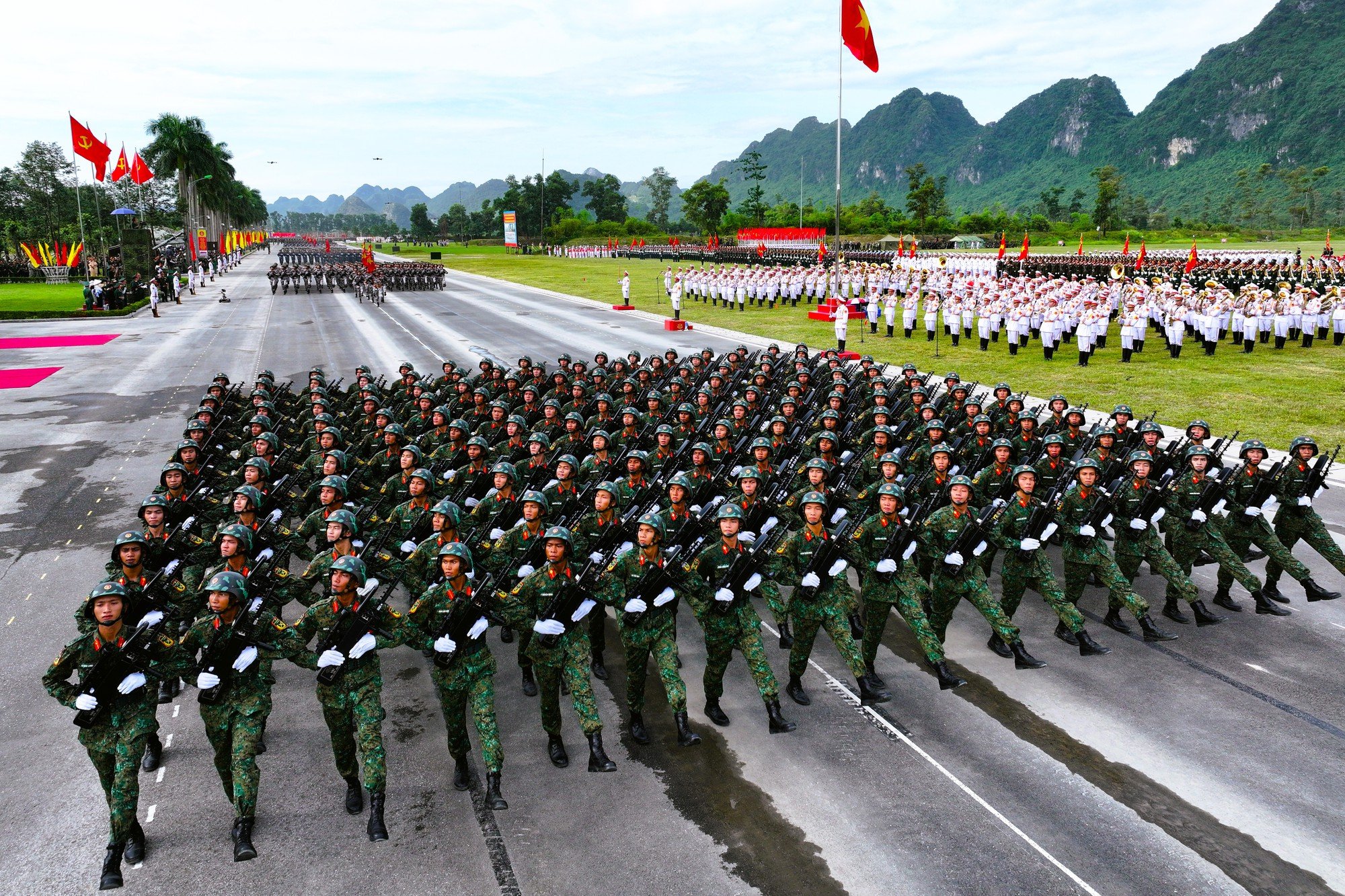 Hùng tráng những đoàn quân quyết thắng- Ảnh 16.