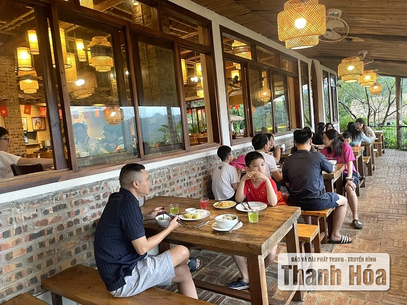តំបន់​អេកូ​ទេសចរណ៍​សហគមន៍​ពូ​លួង​មាន​ភ្ញៀវ​ទេសចរ​មក​លេង​យ៉ាង​អ៊ូអរ