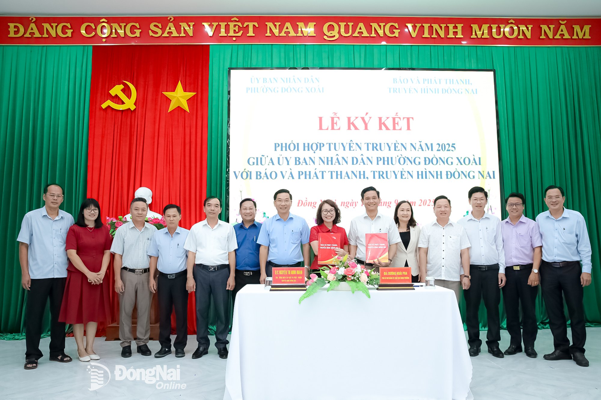 2 ຫົວໜ່ວຍ​ໄດ້​ລົງ​ນາມ​ໃນ​ສັນຍາ​ຮ່ວມ​ມື​ກ່ຽວ​ກັບ​ການ​ໂຄສະນາ​ເຜີຍ​ແຜ່. ພາບ: ເຈືອງຮ່ຽນ 