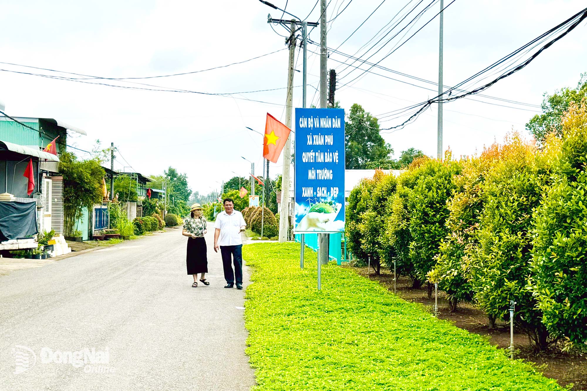 Xã Xuân Phú được quan tâm đầu tư hạ tầng giao thông khang trang, sạch đẹp. Ảnh: Bình Nguyên
