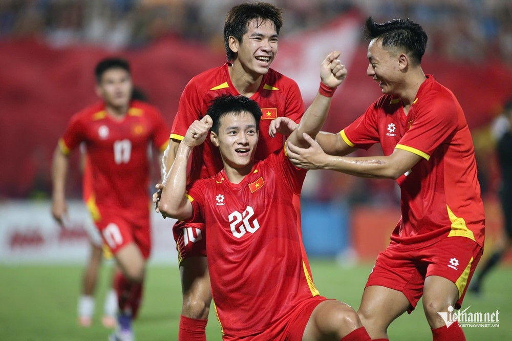W-U23 វៀតណាម vs U23 យេម៉ែន 1.jpg