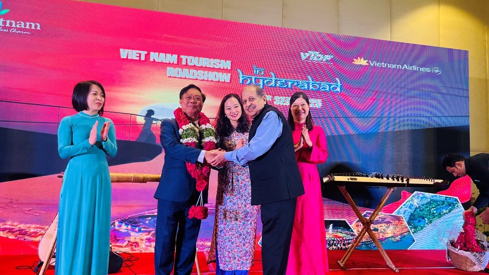 ពង្រឹងទំនាក់ទំនងទេសចរណ៍វៀតណាម-ឥណ្ឌានៅទីក្រុង Hyderabad - រូបថត ៧