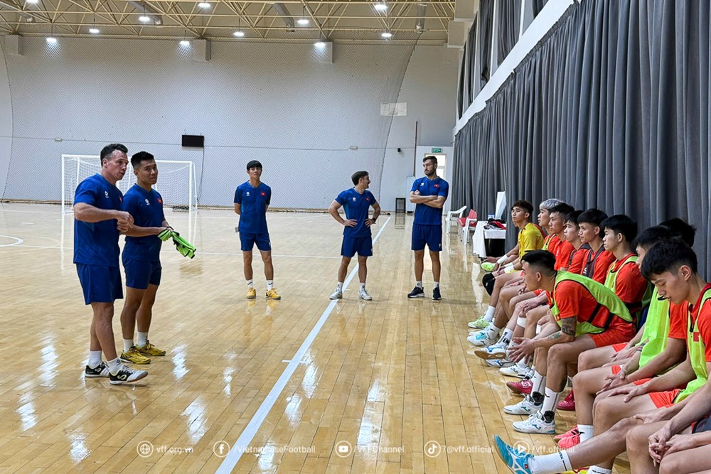 ក្រុម futsal វៀតណាម អនុវត្តយ៉ាងសកម្មនៅប្រទេសគុយវ៉ែត - រូបថត ២