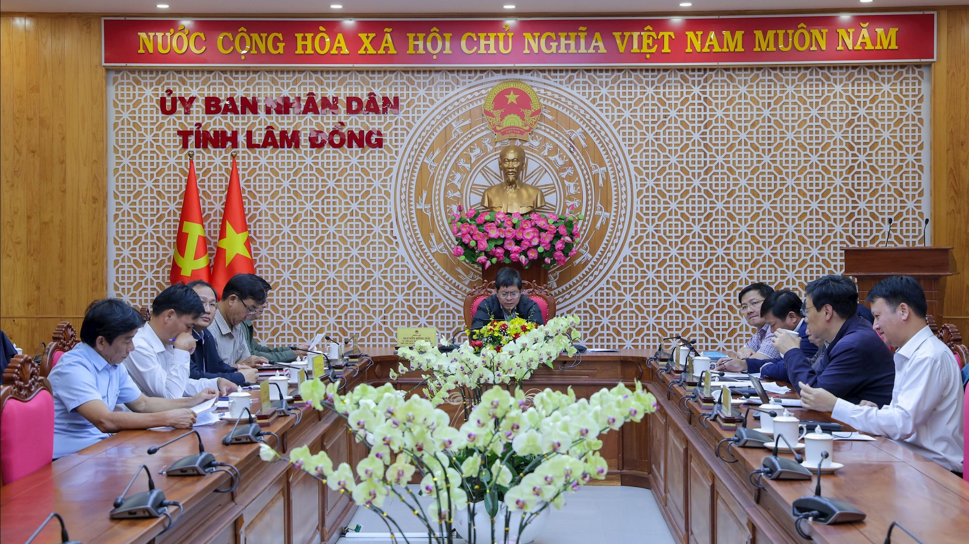 ទិដ្ឋភាពនៅស្ពានគណៈកម្មាធិការប្រជាជនខេត្ត Lam Dong
