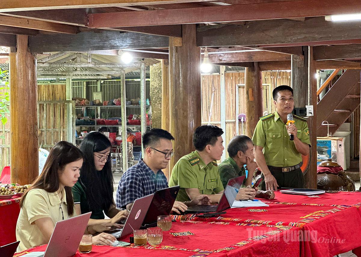 លោក ខុង វ៉ាន់ក្វាង ប្រធានស្តីទីនាយកដ្ឋានអនុរក្សព្រៃឈើ Na Hang ចែករំលែកអំពីការងារអភិរក្សសត្វស្វាច្រមុះតុងកឹង។
