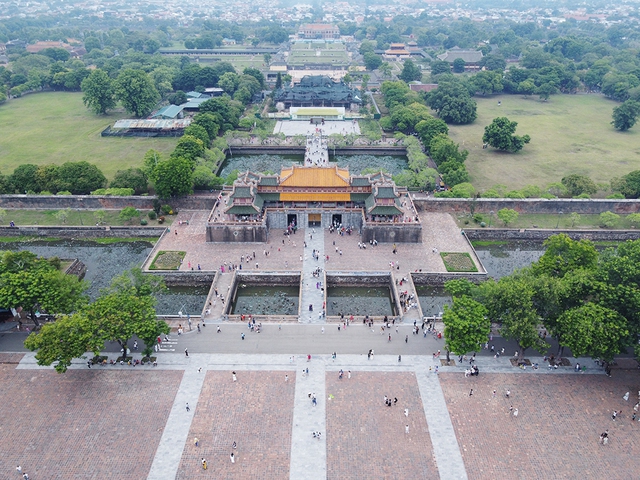 ភាពសម្បូរបែបនៃម្ហូបបួស Hue៖ ការបោះពុម្ពបួសពីរាជវាំង - រូបថត ២.