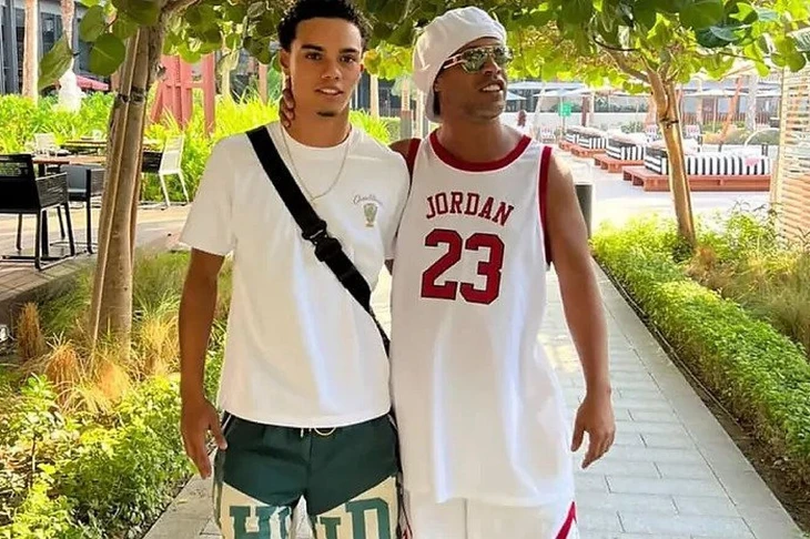 Ronaldinho - Ảnh 2.
