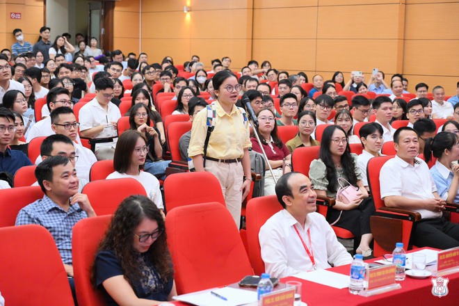 Màn gọi tên chọn ngành bác sĩ nội trú gây bão mạng xã hội tại Trường Đại học Y Hà Nội - Ảnh 5.