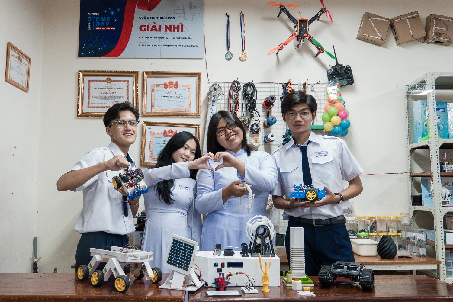Giáo dục STEM: Cơ hội và thách thức trong thời đại công nghệ mới - Ảnh 1.