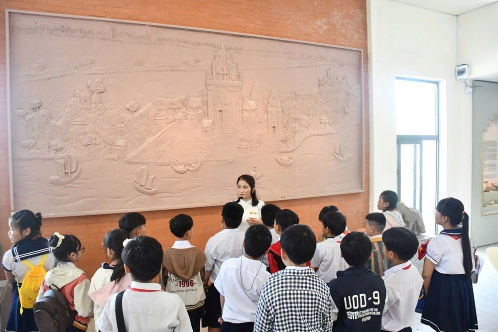 រឿងស្នេហាមាតុភូមិពីកូនខ្ញុំ - រូបថត ១