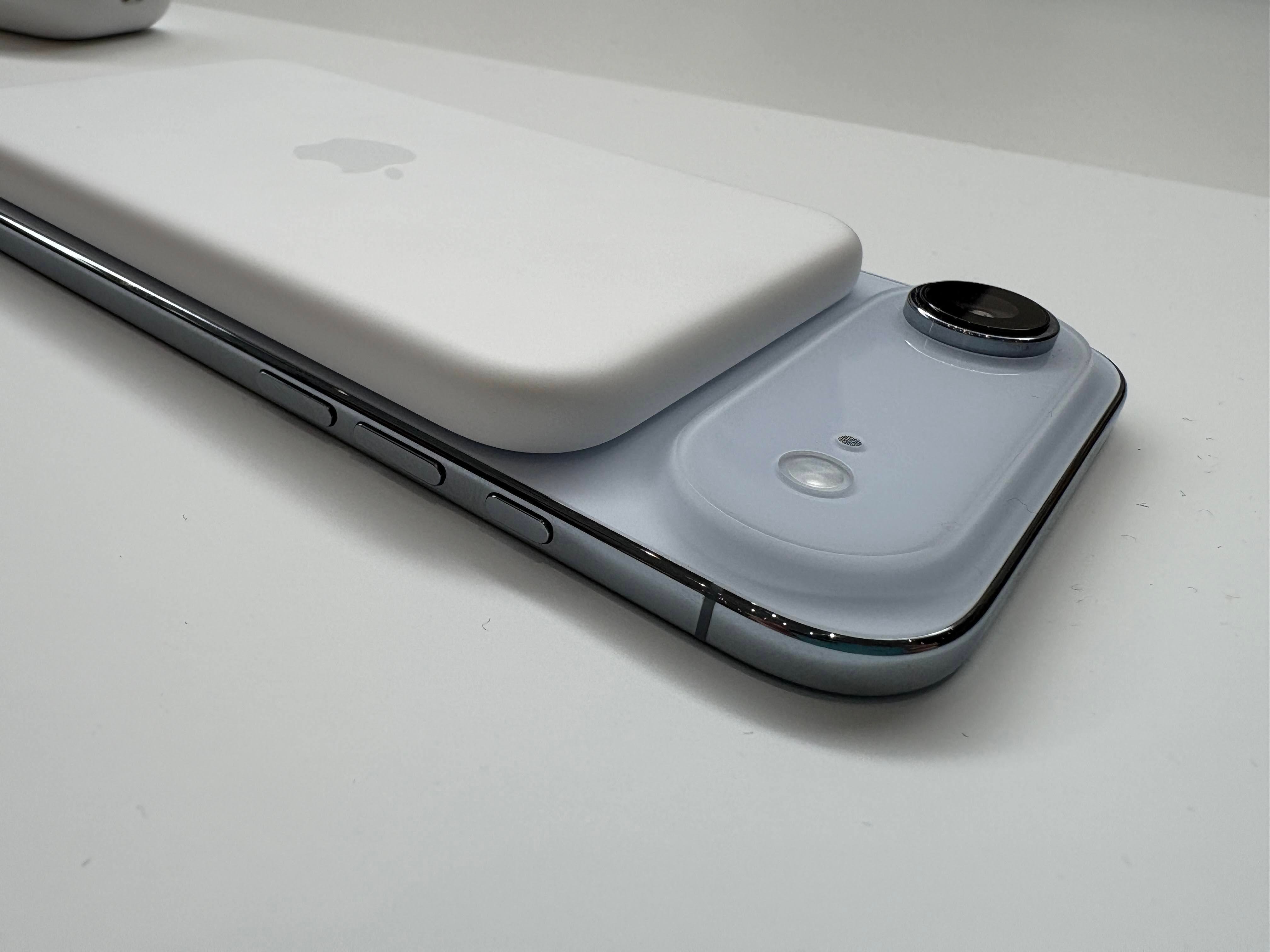 iPhone Airのバッテリーは弱いですか？