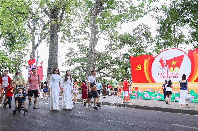 Du lịch Hà Nội tích cực chuyển đổi xanh, nâng tầm vị thế điểm đến - Ảnh 2.