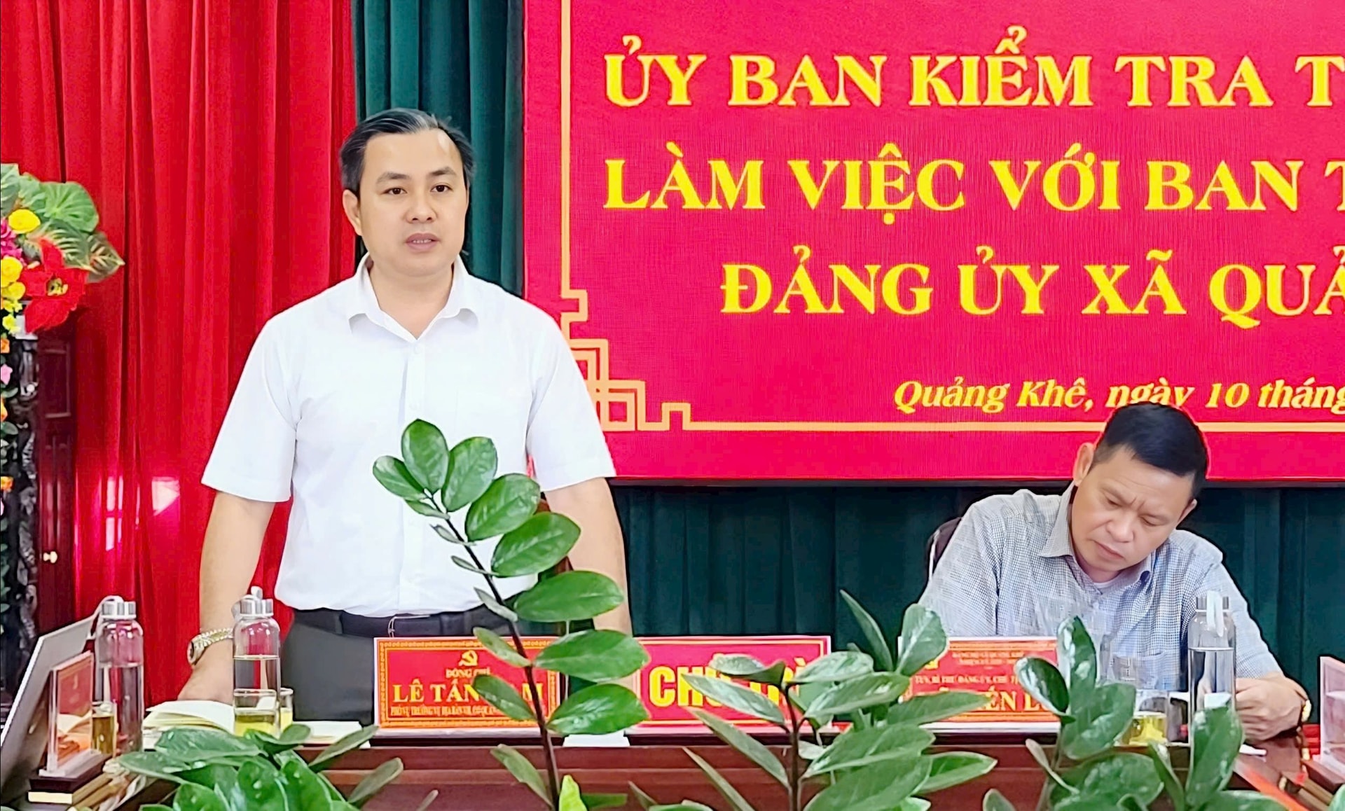 សមមិត្ត ឡេ តាន់ណាម អនុប្រធាននាយកដ្ឋានទី៧ នៃមូលដ្ឋាន អនុប្រធានក្រុមត្រួតពិនិត្យ ថ្លែងសុន្ទរកថាបិទកិច្ចប្រជុំ។