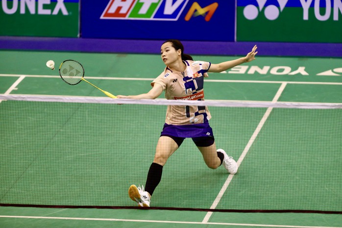 Thùy Linh: 