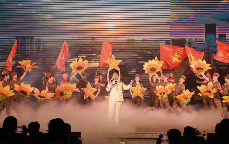 Tôn vinh ngành cơ yếu qua thơ ca