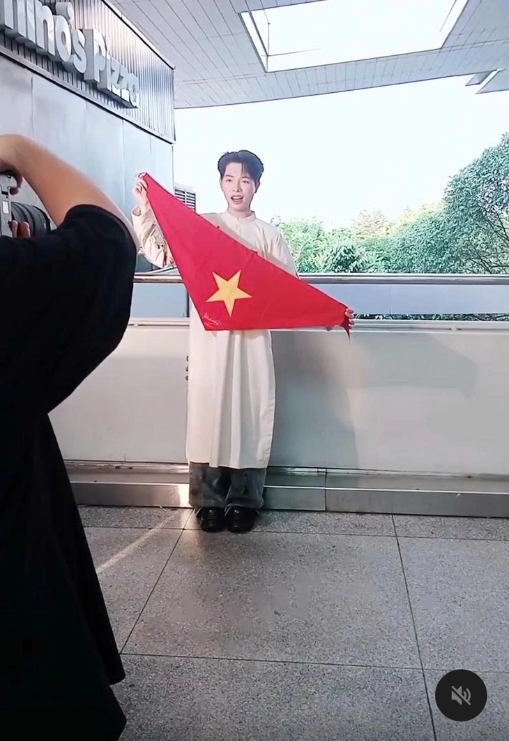 Nối tiếp Phương Mỹ Chi, Đức Phúc mang văn hóa Việt Nam đến cuộc thi âm nhạc quốc tế - Ảnh 3.