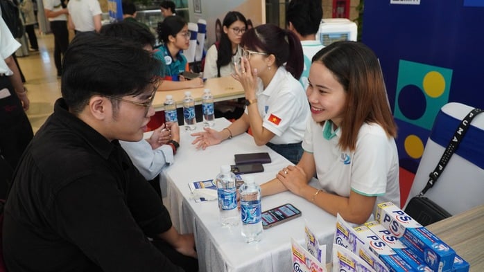 Tìm việc làm thêm sớm, tân sinh viên có thể trở thành "con mồi" - Ảnh 3.