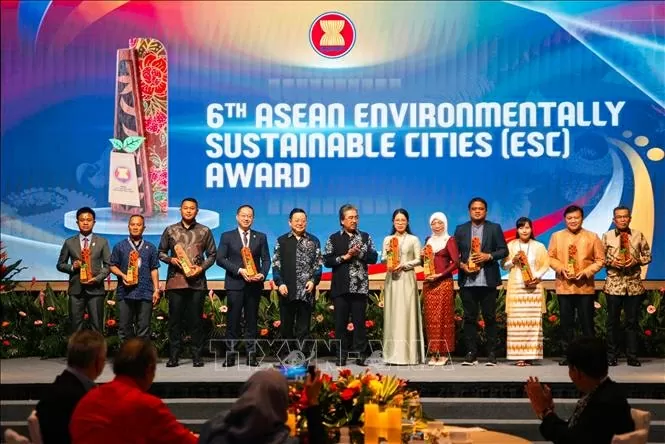 ASEAN vinh danh 2 thành phố Việt Nam về môi trường bền vững