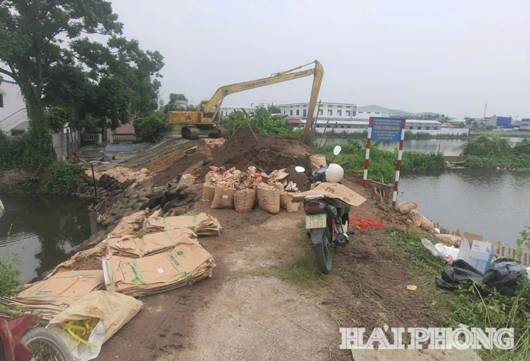 ទ្វារទឹករោងចក្រឥដ្ឋនៅលើទំនប់ Huu Lach Tray គឺជាទ្វារទឹកមួយក្នុងចំណោម 23 ដែលត្រូវវិនិយោគ និងសាងសង់នាពេលខាងមុខនេះ។