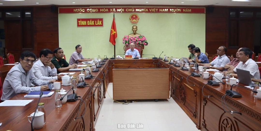 គណៈប្រតិភូចូលរួមកិច្ចប្រជុំនៅស្ពានខេត្ត Dak Lak។