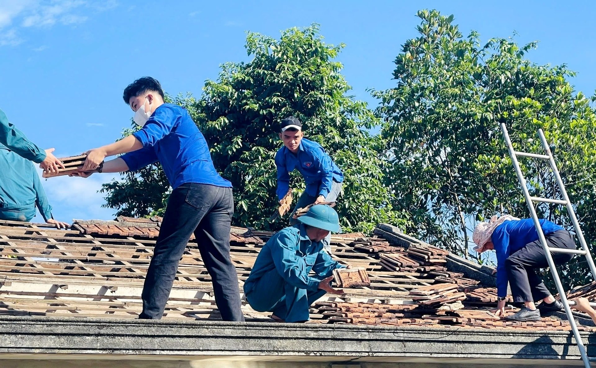 រូបថត ២