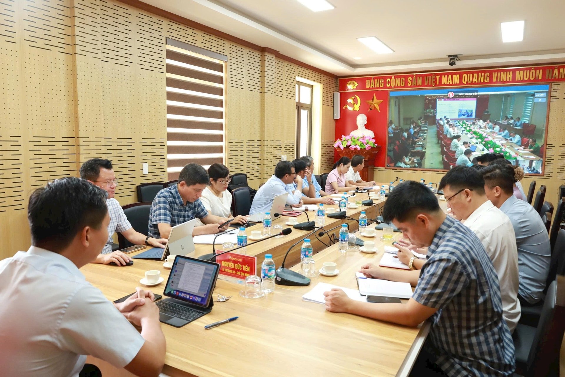 ចំណុចស្ពាន ឃុំ Minh Chau ។ រូបថតរបស់ Viet Thanh