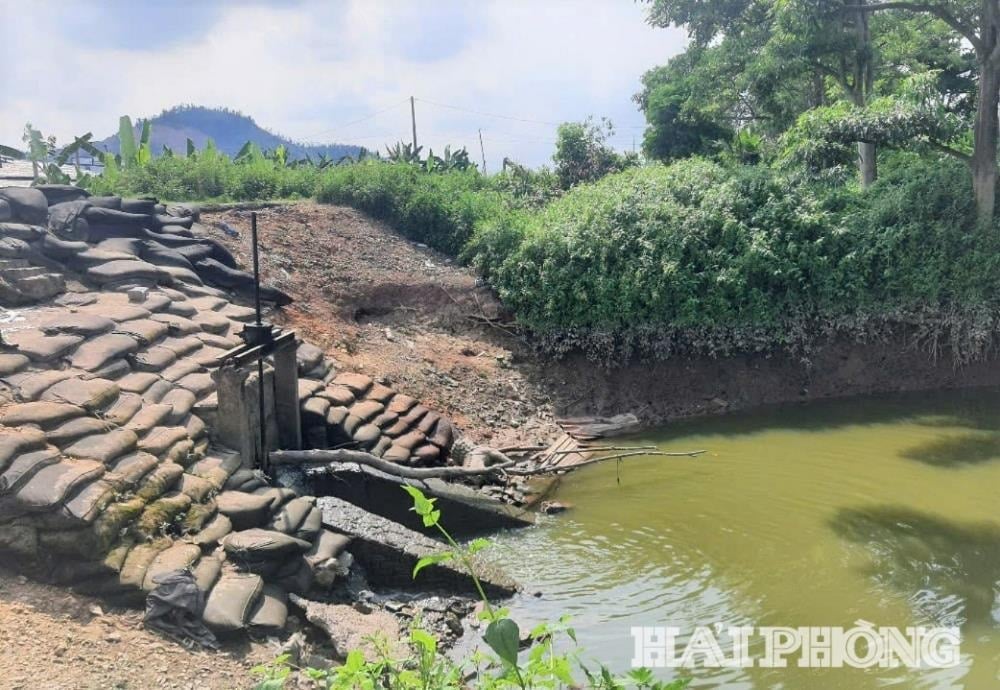 ទ្វារទឹករោងចក្រឥដ្ឋនៅលើទំនប់ Huu Lach Tray គឺជាទ្វារទឹកមួយក្នុងចំណោម 23 ដែលត្រូវវិនិយោគ និងសាងសង់នាពេលខាងមុខនេះ។